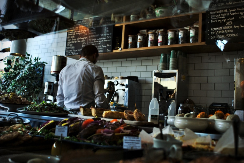 magasin-TOULON-min_bar_cafe_restaurant_shop_counter_showcase_display_fresh-877172